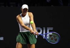 网球|WTA年终总决赛：斯(sī)维亚特克勝(shèng)凯斯(sī)