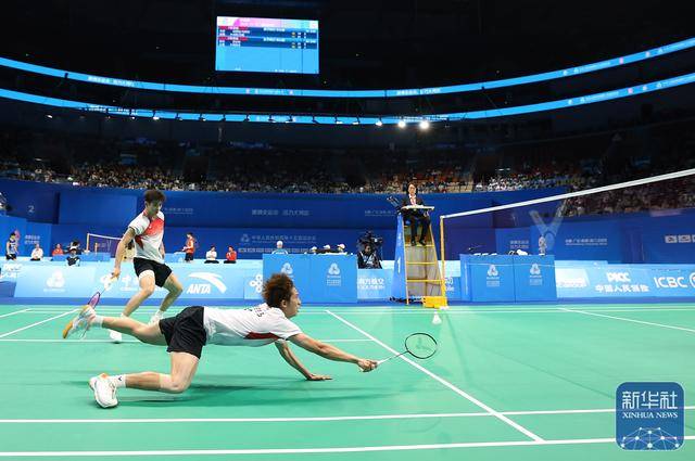 全运会｜刘陽(yáng)/刘毅晋级羽(yǔ)毛球男双决赛