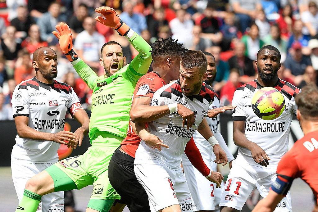 加的(de)夫城VS AFC温布爾(ěr)登实时比分预测分析