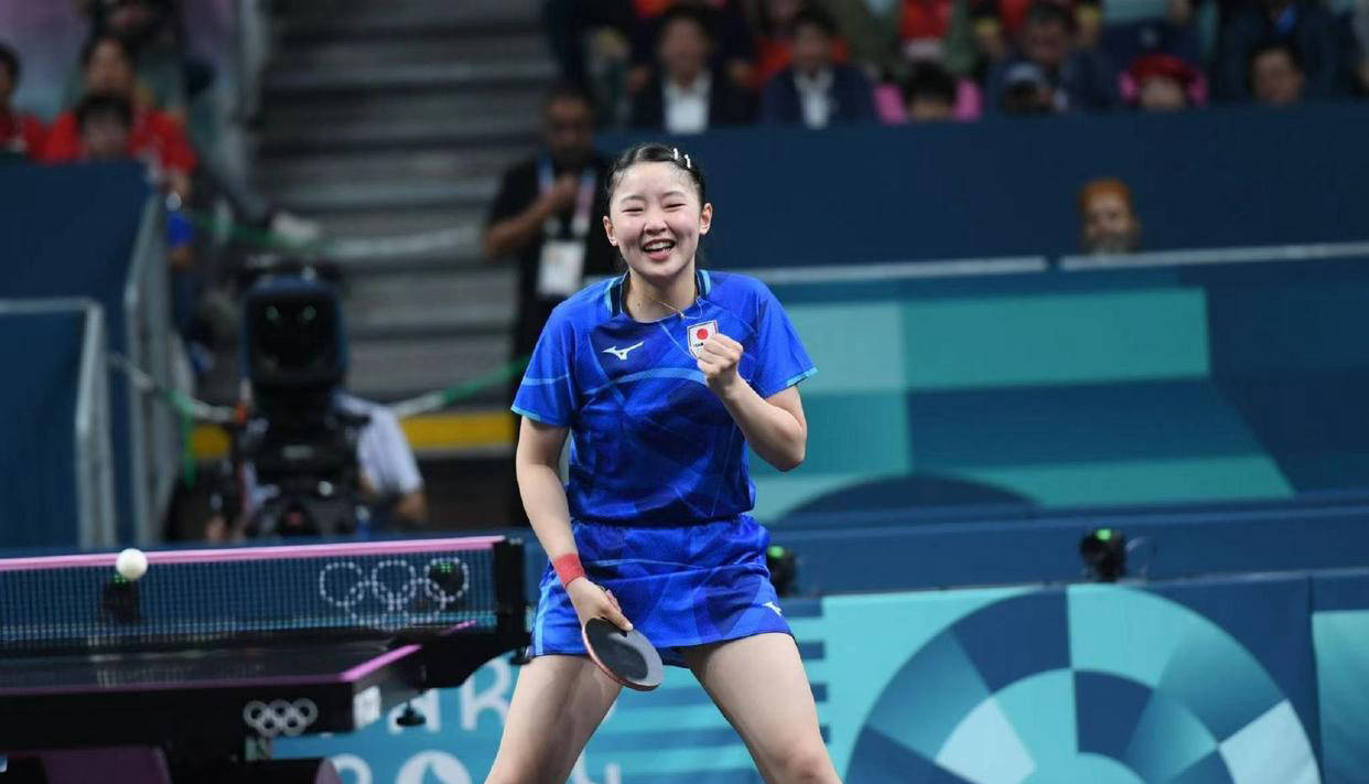 张本美和(hé)與(yǔ)张本智和(hé)轻松擊(jī)败对手，比(bǐ)赛走势基本无懸(xuán)念