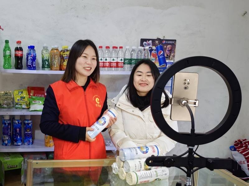 南(nán)京小店(diàn)，多亏有(yǒu)这些场外指导