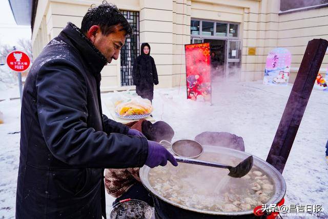 “烟火煖(nuǎn)人(rén)间，温情(qíng)滿(mǎn)木(mù)壘(lěi)”！木(mù)壘(lěi)鎮(zhèn)冬至(zhì)主(zhǔ)題(tí)活动煖(nuǎn)胃更煖(nuǎn)心