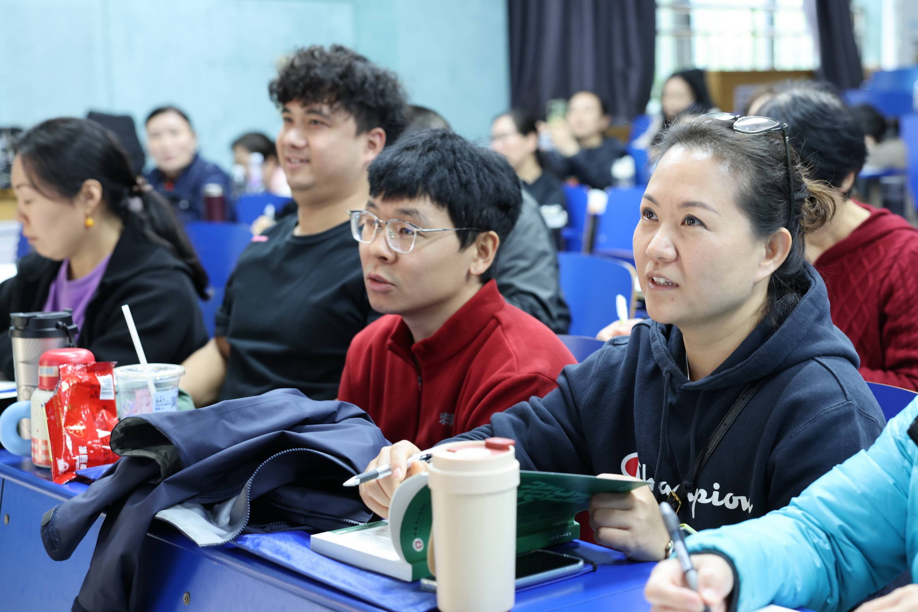 筑牢羽(yǔ)毛球竞赛服务保障人才根基(jī)——鄭(zhèng)州市羽(yǔ)毛球協(xié)会举办羽(yǔ)毛球三級(jí)、二(èr)級(jí)裁判员培训班